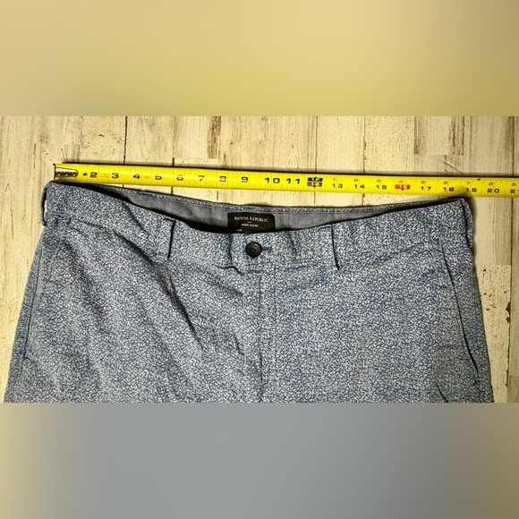 Banana Republic Shorts Mens 38 Blue Aiden Shorts Chino Golf - Picture 4 of 9